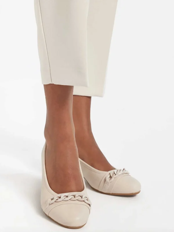 Dames Easy Street Beige Pump Sierketting